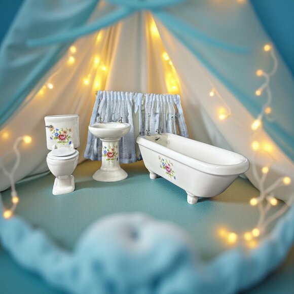 Vintage Porcelain Miniature Bathroom Set 1950s–70s Vanity Display Miniatures - Picture 1 of 9